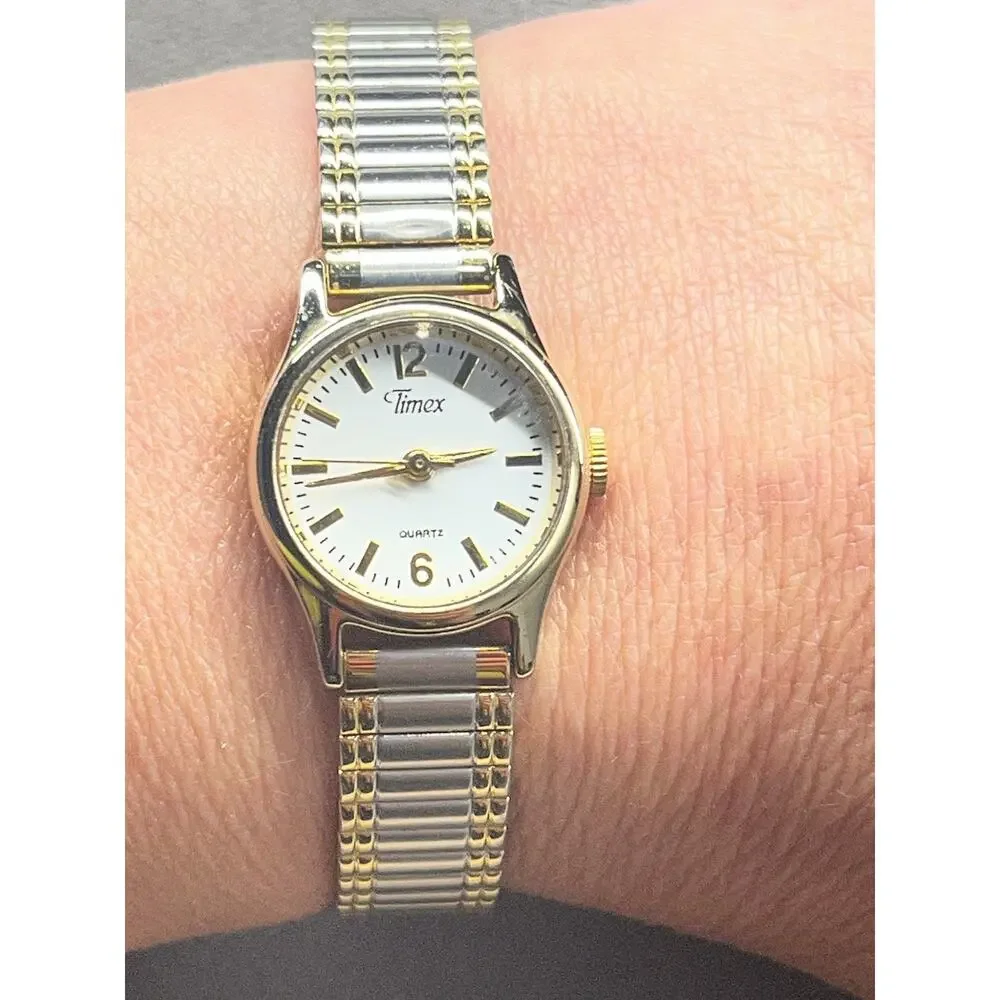 VNT Timex Women’s Quartz Watch Working Two Tone Expansion Band White Dial Runs